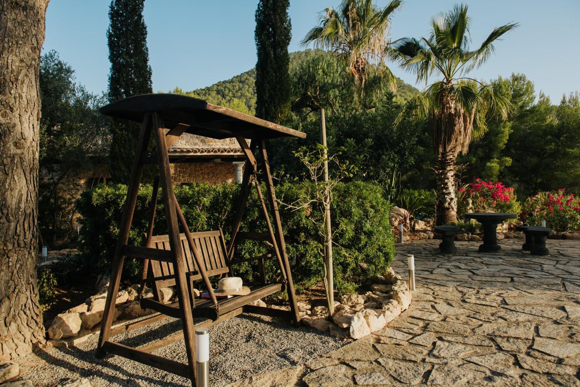 Villa & Guesthouse Paissa D'En Bernat กาลาตาริดา ภายนอก รูปภาพ
