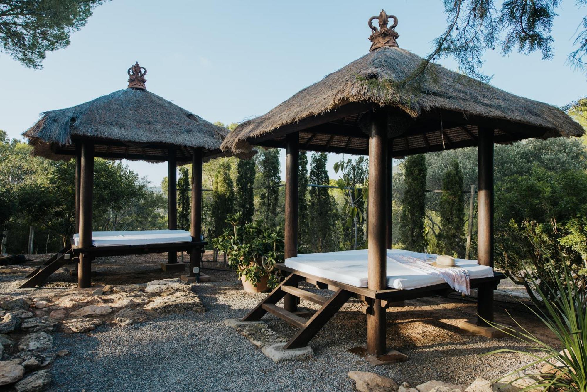 Villa & Guesthouse Paissa D'En Bernat กาลาตาริดา ภายนอก รูปภาพ