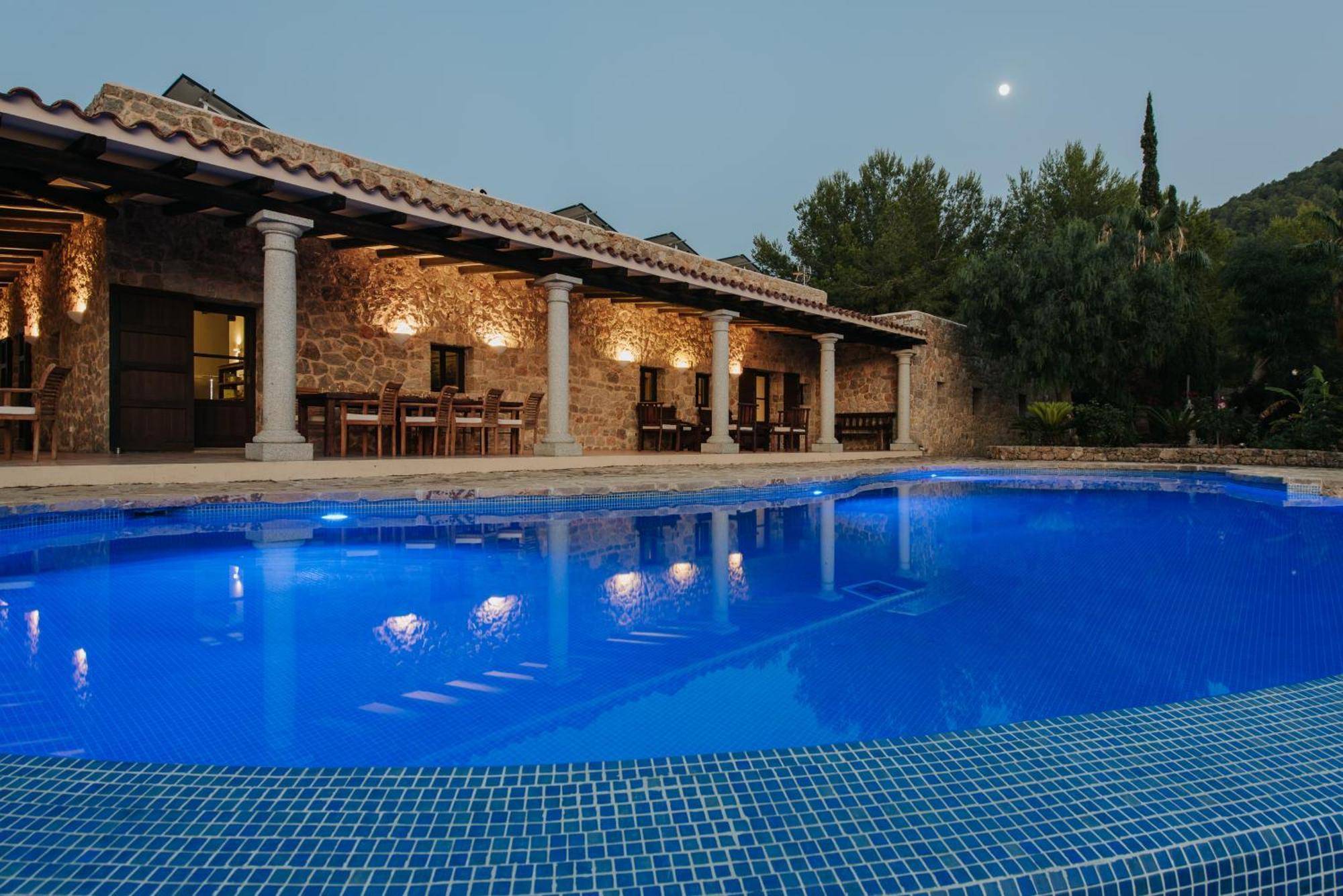 Villa & Guesthouse Paissa D'En Bernat กาลาตาริดา ภายนอก รูปภาพ
