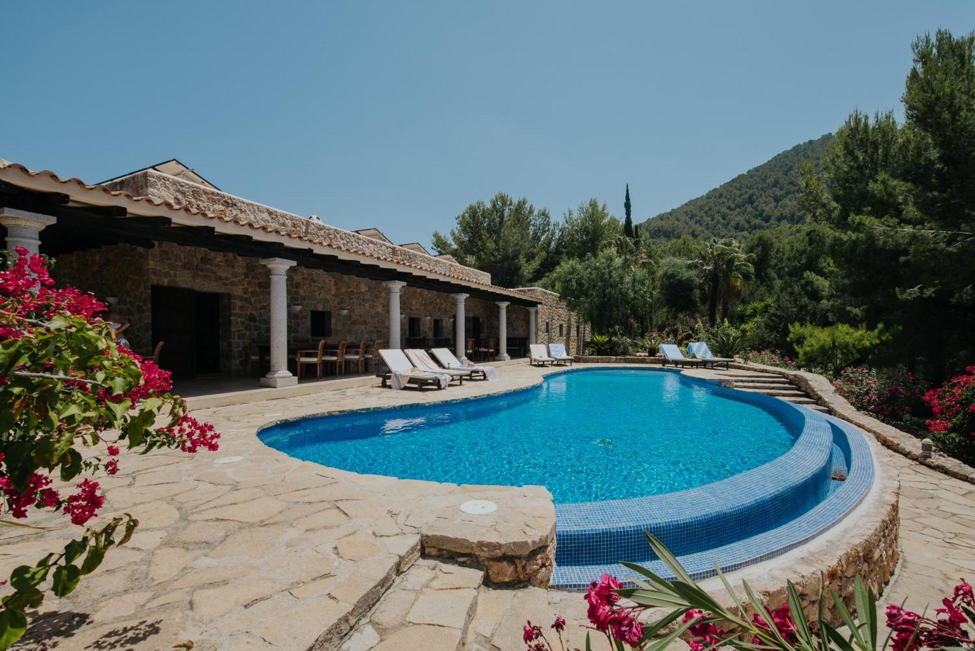 Villa & Guesthouse Paissa D'En Bernat กาลาตาริดา ภายนอก รูปภาพ
