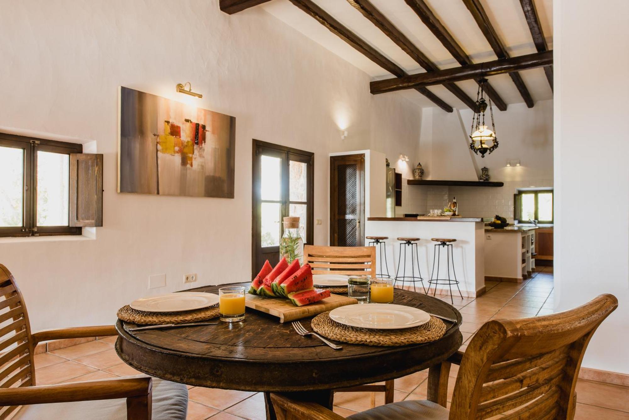 Villa & Guesthouse Paissa D'En Bernat กาลาตาริดา ภายนอก รูปภาพ