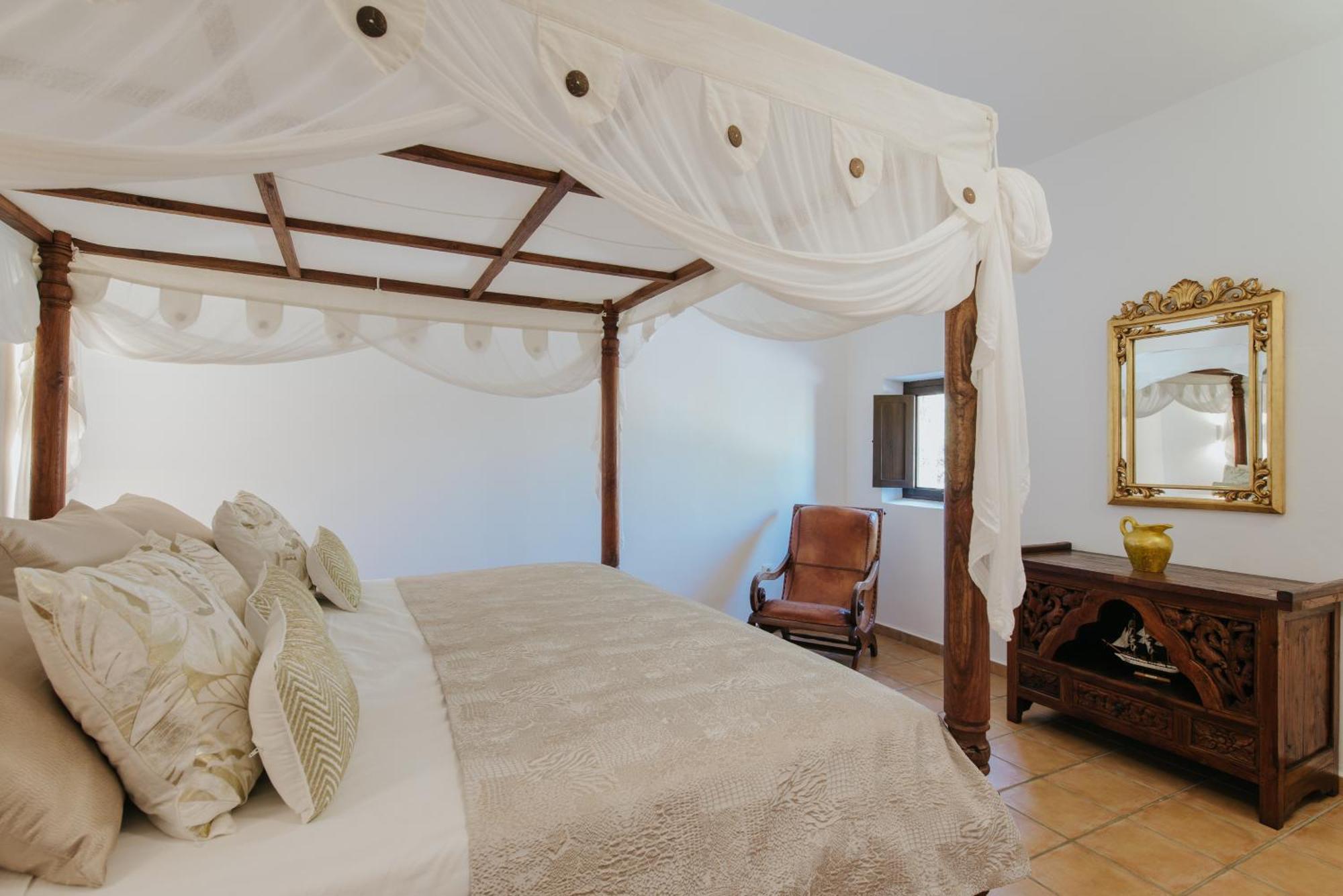 Villa & Guesthouse Paissa D'En Bernat กาลาตาริดา ภายนอก รูปภาพ