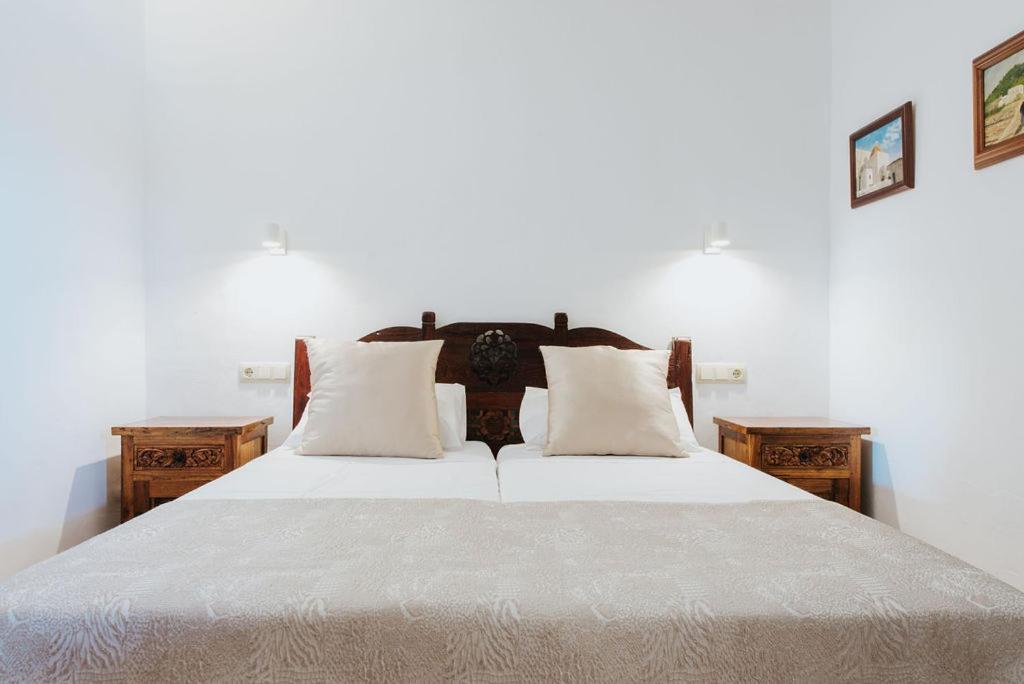 Villa & Guesthouse Paissa D'En Bernat กาลาตาริดา ภายนอก รูปภาพ